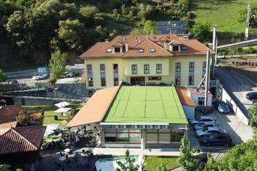 هتل روستایی Santa Cristina