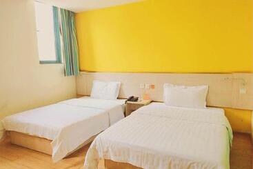 בית מלון כפרי 7days Inn Nanjing Jiangning University Town