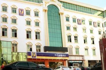 Отель 7days Inn Quanzhou Jiangnan