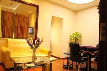 ホテル Greentree Inn Shanghai Songjiang University City New Songjiang Road Express