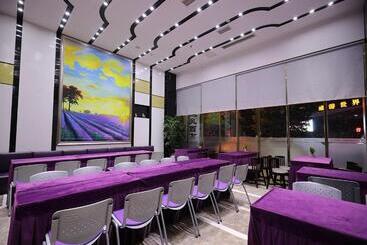 Lavande Hotel Leshan High Speed Railway Station Wanda Plaza