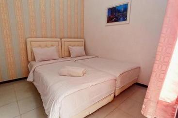 酒店 Oyo 3704 Dewandaru Homestay