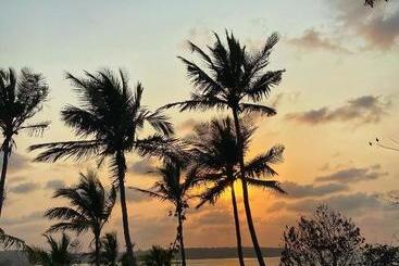 پانسیون Sun Kissed Holidays Dabolim Goa Gold