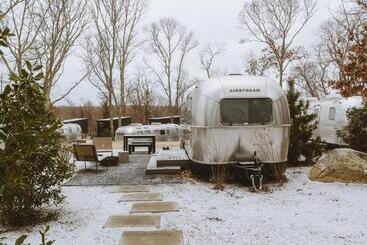 هتل Autocamp Cape Cod