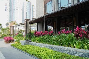 هتل Donghua Apartment