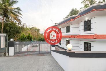 ホテル Oyo 71338 Kosher Livings