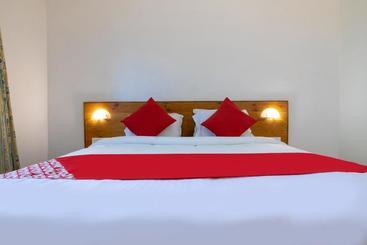 فندق Oyo 72047 Thankaiya Lodge