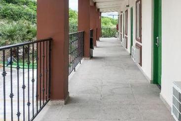Palms Hotel Acuña