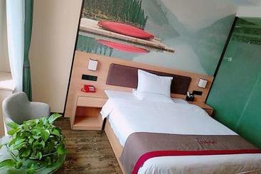 هتل Thank Inn Chain  Inner Mongolia Huhhot New District Exhibition Hall East Road Happiness Community