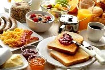 تختخواب و صبحانه Crystal Lights