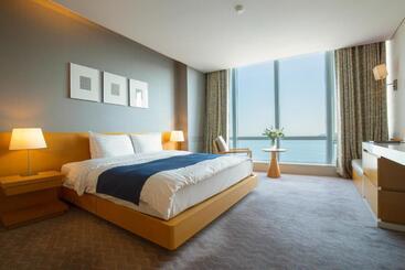 Отель Sono Calm Yeosu