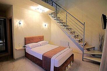 هتل آپارتمان Imagine Luxury Suites