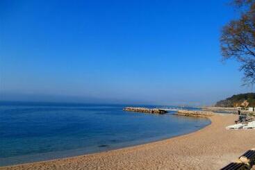 پانسیون Apartments Song