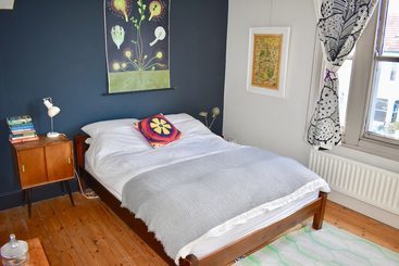 Spacious Family Home With Garden
