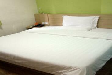 هتل 7 Days Inn Bijie Jinsha Hebin Road