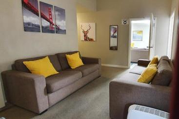 هاستل Stay In Tekapo Backpackers