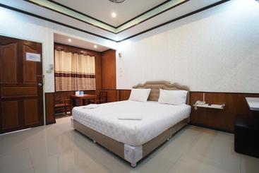 هتل Oyo 911 Suanphai Resort