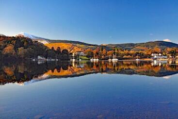 ペンション Abacourt House