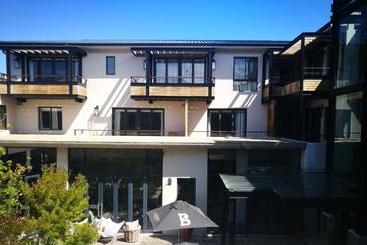 מלון דירות Asilia Suites Knysna Waterfront