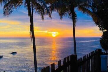 アパートホテル Castara Inn