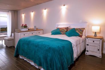 هتل آپارتمان The Beach