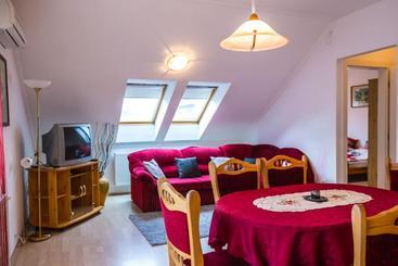 Kis Gast Panoráma Apartman