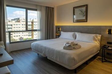 Отель Attica 21 Barcelona Mar