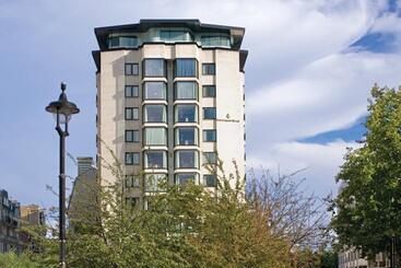 Four Seasons Hotel London At Park Lane