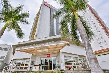 Отель Ibis Goiania
