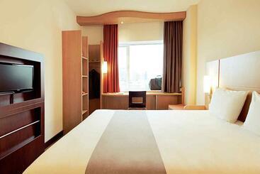 ホテル Ibis Luzern Kriens