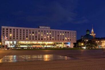 هتل Sofitel Warsaw Victoria