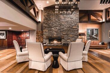 هتل St Moritz Queenstown   Mgallery By Sofitel