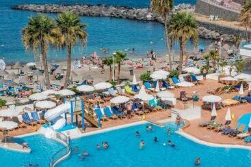 Appartment Hovima La Pinta Beachfront Family