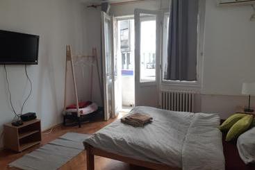 پانسیون Central Station Private Rooms