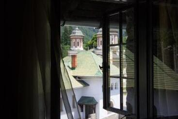 פנסיון Casa Cu Farfurii