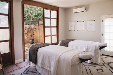 Общежитие Cottage Inn & Spa