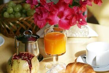 هتل Albergo Bouganville