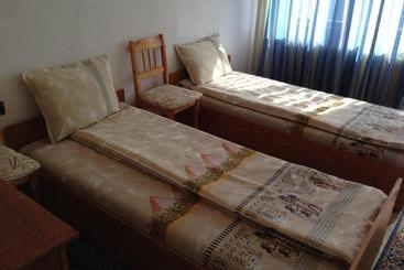 پانسیون Katya Guest House