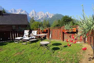 پانسیون Vila Edelweiss Rooms&app Kranjska Gora