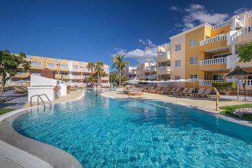 アパートホテル Allegro Isora