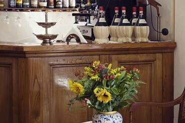 هتل Borgo Grondaie