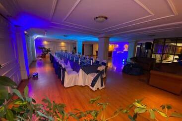 هتل Stanford Suites