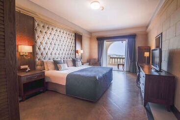 استراحتگاه Kempinski Hotel San Lawrenz