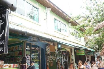 הוסטל Chaokoh Dorm Room