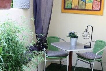 پانسیون Le Home Avignonnais