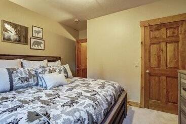 Сельский дом Pine Forest Lodge