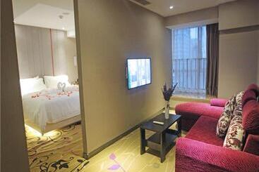 Lavande Hotel Guiyang Flower Orchard Fortune Plaza