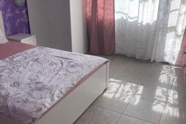 پانسیون Guest House Ofilovi