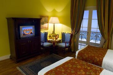 Курорт Helnan Auberge Fayoum