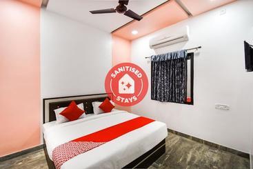 فندق Oyo 49980  The Flute